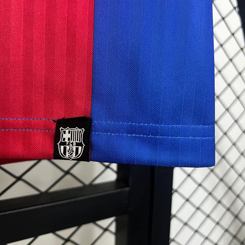 Jersey FC Barcelona Home Retro 05/06