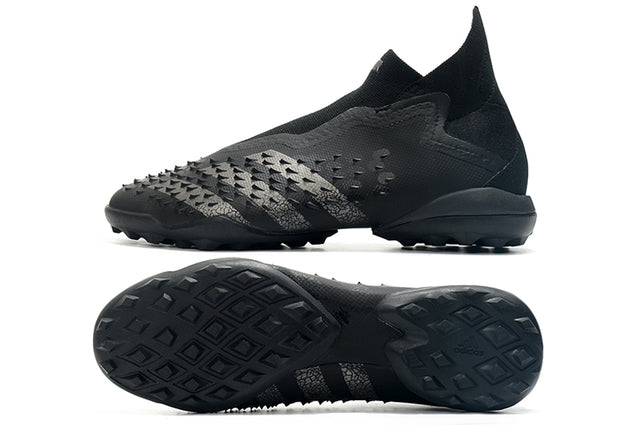 Football boots Société Predator Freak + FG Black - Cano Alto
